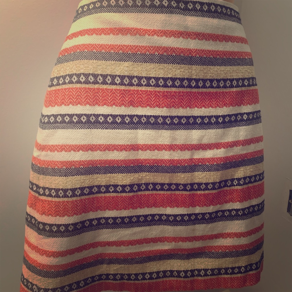 Loft petite 12 wool mini skirt w/ fall pattern